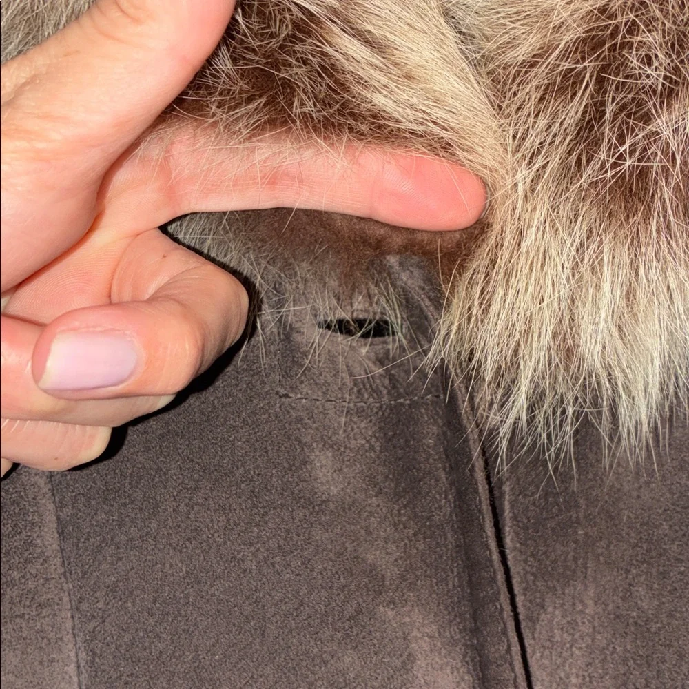 Long Brown Suede Coat with Mink Fur Trim - Women's Size M - Picture 4 of 15